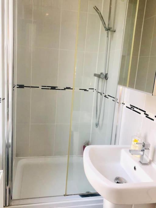 Excellent Studio Flat In London Kültér fotó