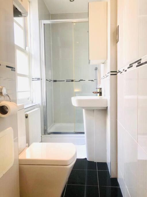 Excellent Studio Flat In London Kültér fotó